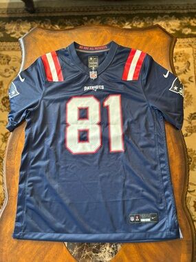 New England Patriots Legend Randy Moss Men’s Jersey Size Large